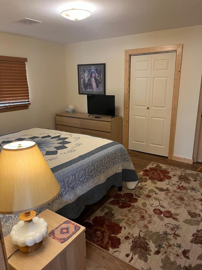 Creekside Downtown Vacation Suites, Only Adults 25 Or Older 水牛城 外观 照片